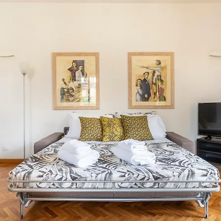 Malenchini, Apartment *