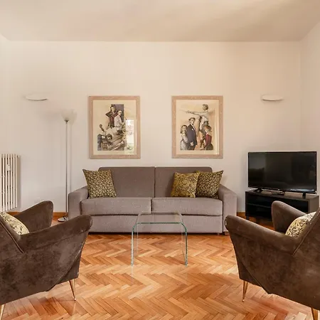 Malenchini, Apartment